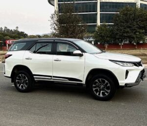 Fortuner Legender for Rent in delhi 3